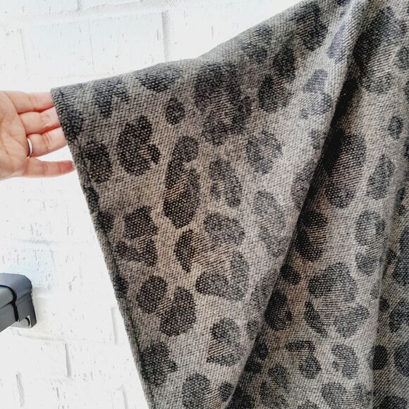 WOOLRICH Leopard print Fringe Lagenlook Poncho Shawl Wrap sz OS - Picture 4 of 6